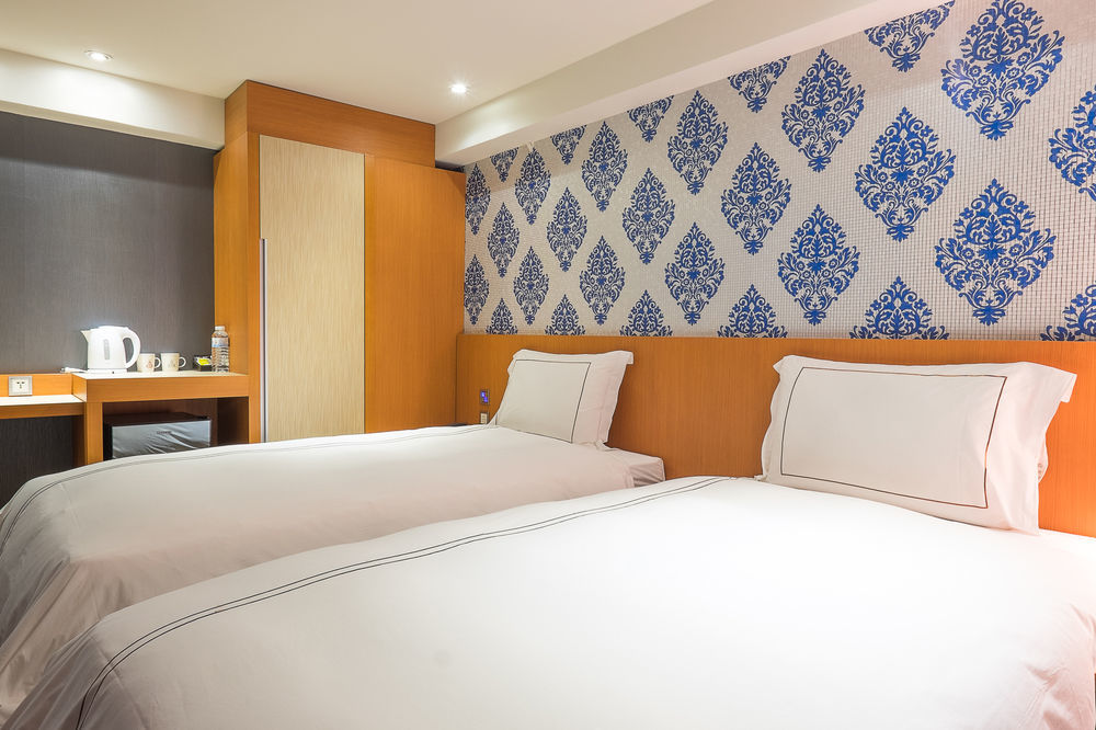 Talmud Hotel Yizhong Taichung Eksteriør billede
